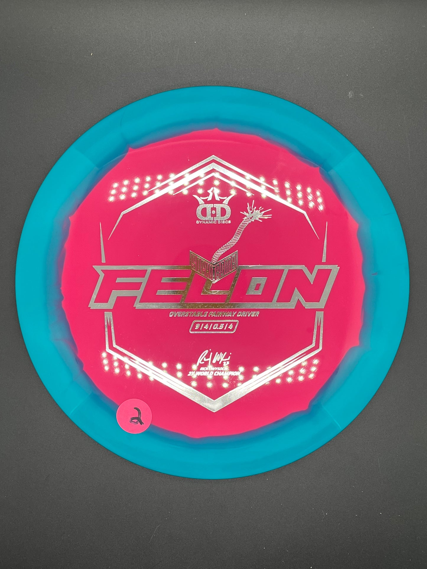 Dynamic Discs Signature Supreme Orbit Sockibomb Felon